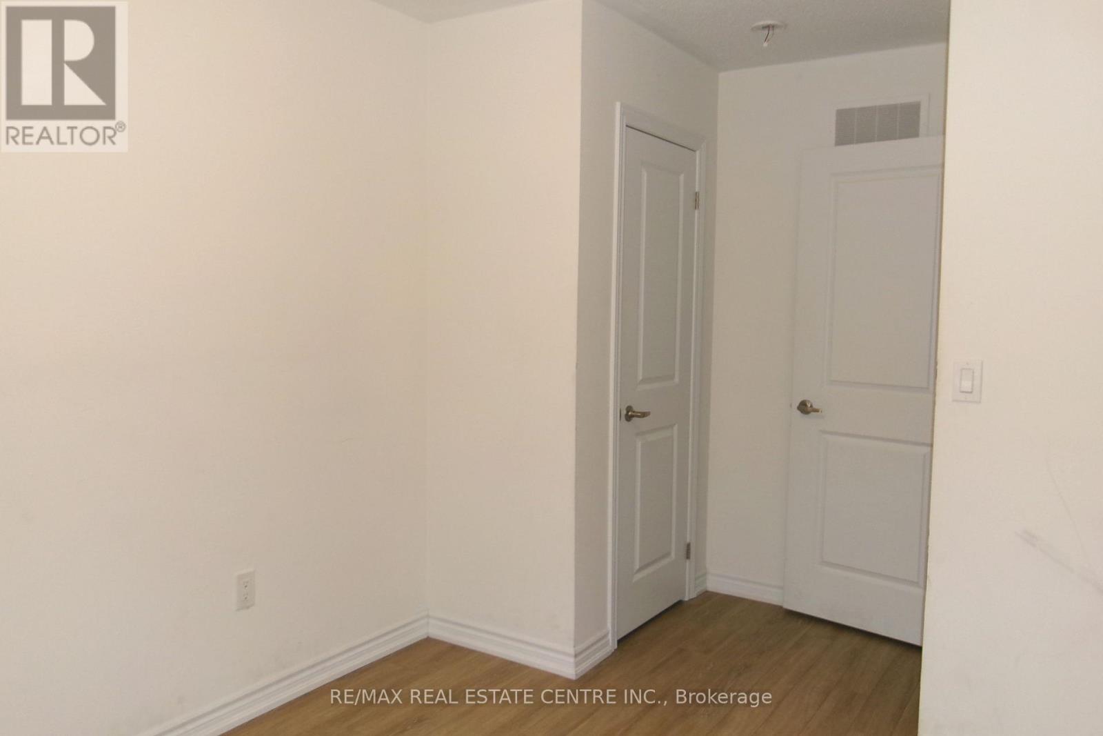 # 2 - 68 First Street, Orangeville, Ontario  L9W 2E4 - Photo 15 - W12721824