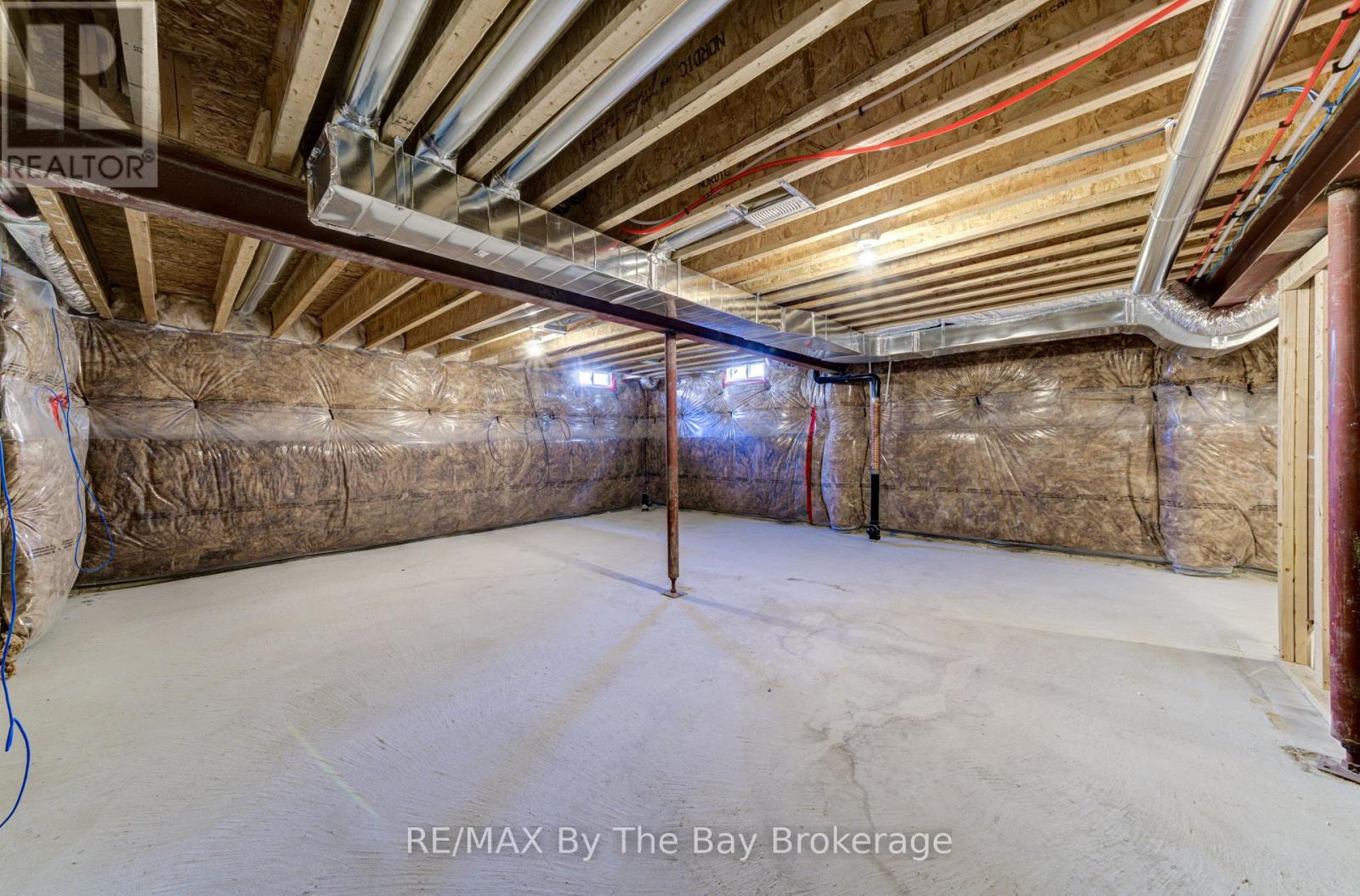 21 Lisa Street, Wasaga Beach, Ontario  L9Z 1J9 - Photo 44 - S12429822