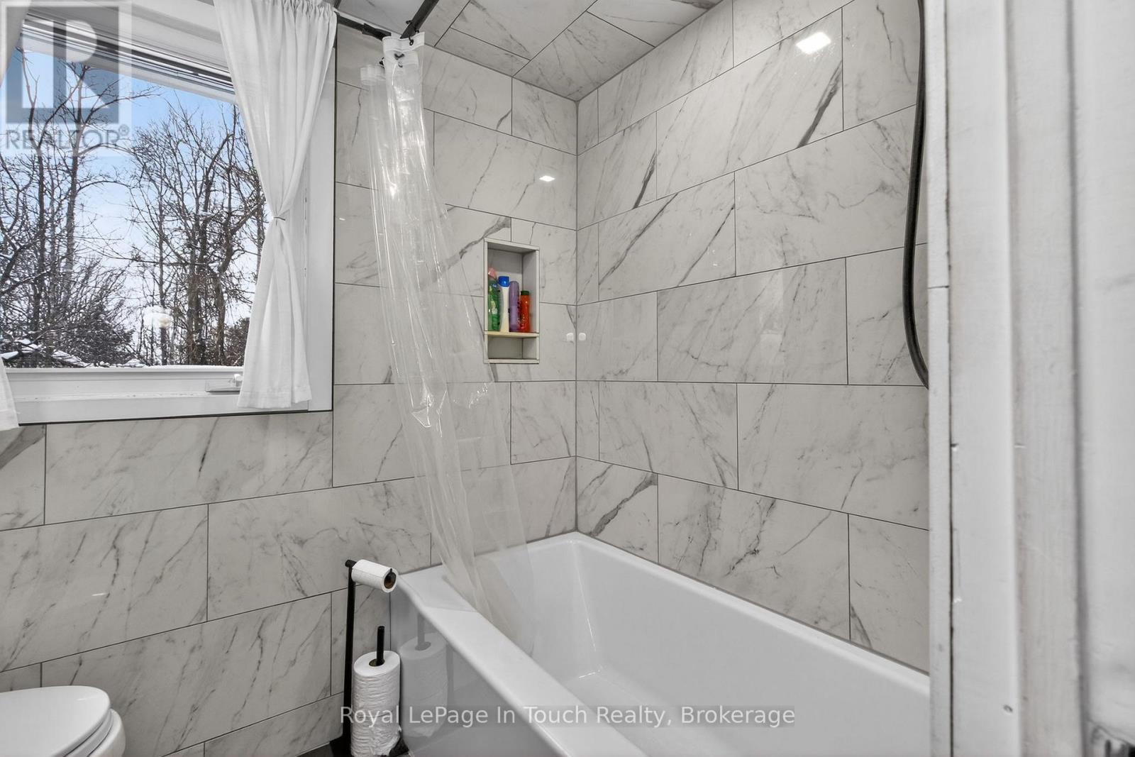 129 First Avenue, Tay, Ontario  L0K 1R0 - Photo 17 - S12721386