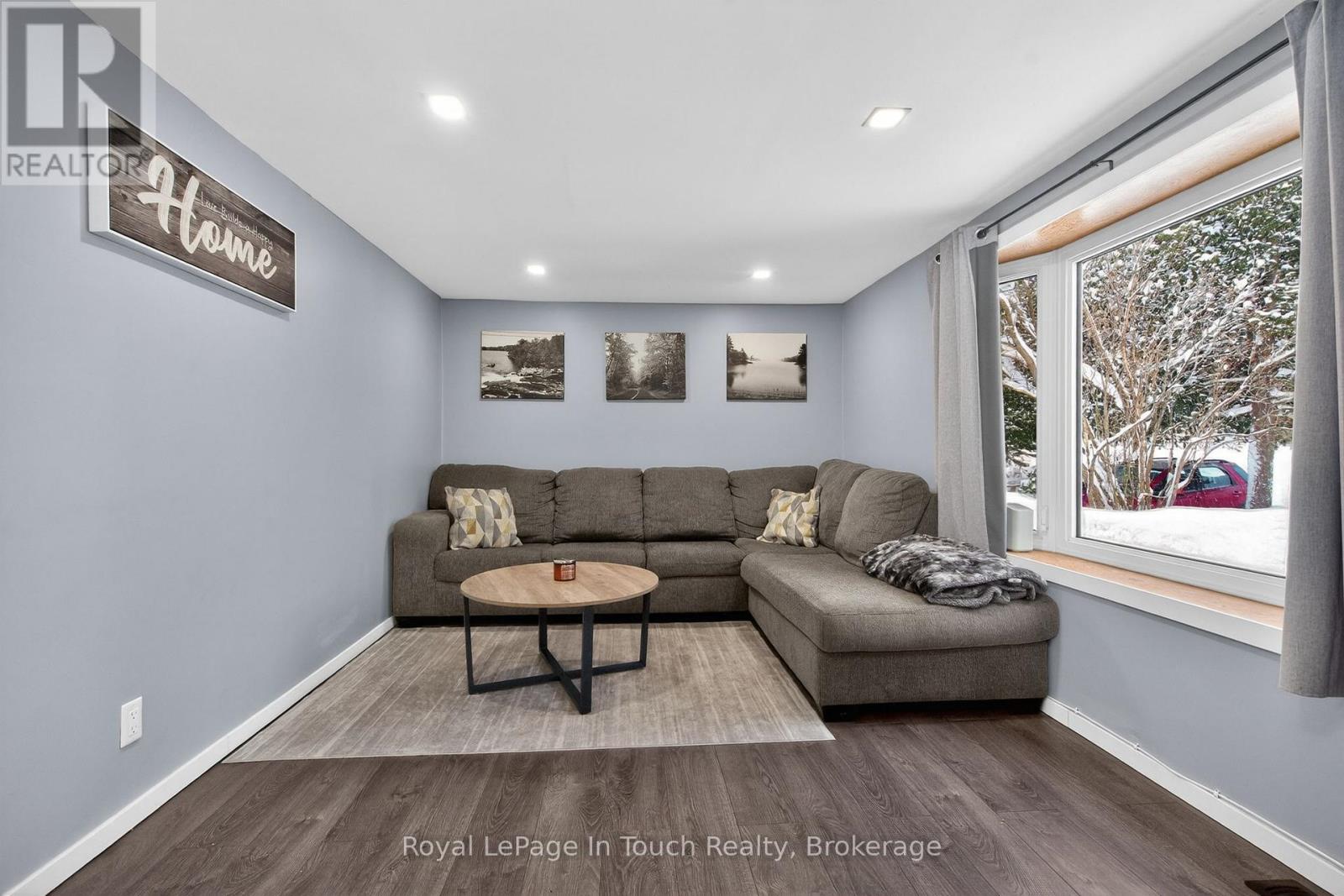 129 First Avenue, Tay, Ontario  L0K 1R0 - Photo 9 - S12721386