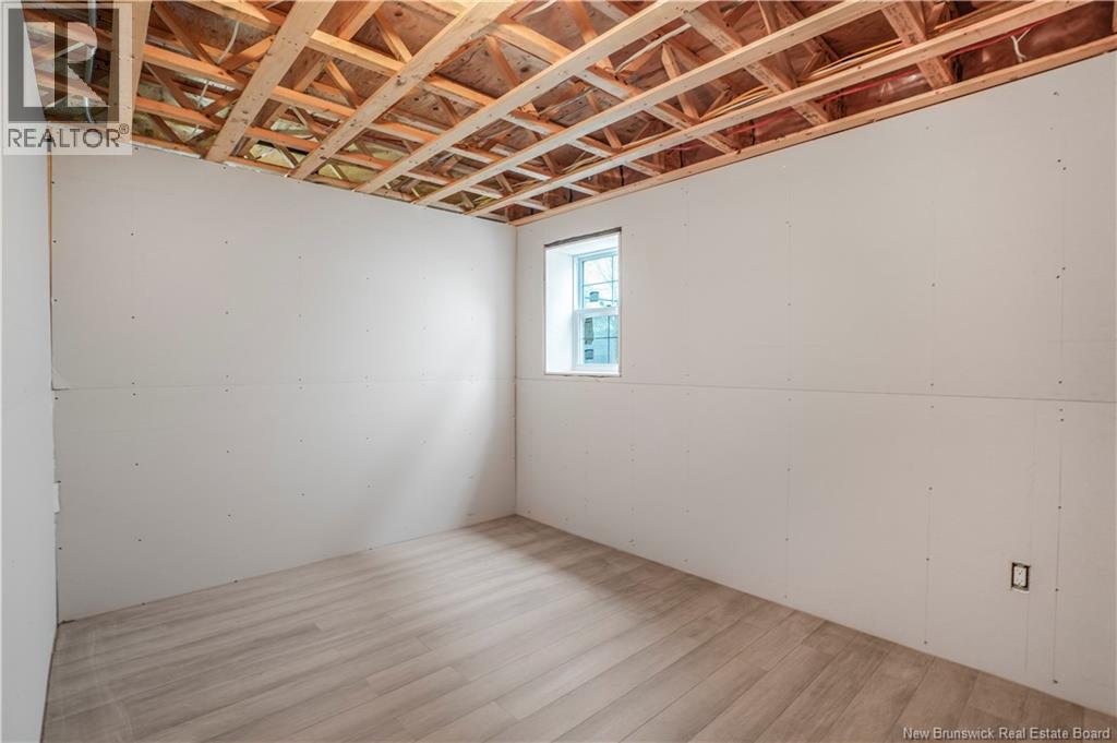 4 Spirea Street, New Maryland, New Brunswick  E3C 0S6 - Photo 36 - NB132381