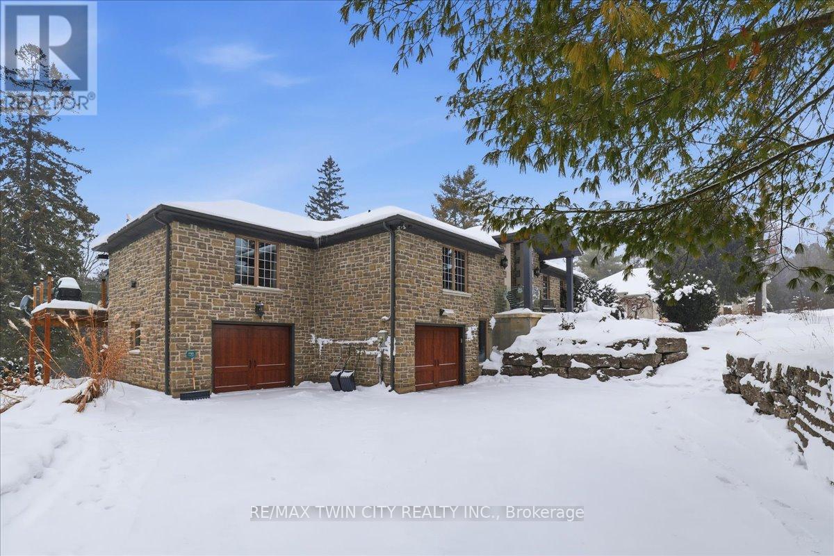 20 Grandy Lane, Cambridge, Ontario  N1R 8K2 - Photo 2 - X12509614