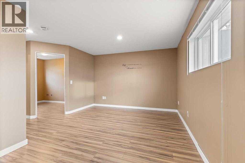 937 Main Street S, Redcliff, Alberta  T0J 2P0 - Photo 29 - A2275034