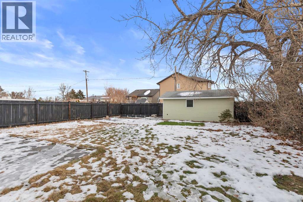 937 Main Street S, Redcliff, Alberta  T0J 2P0 - Photo 37 - A2275034