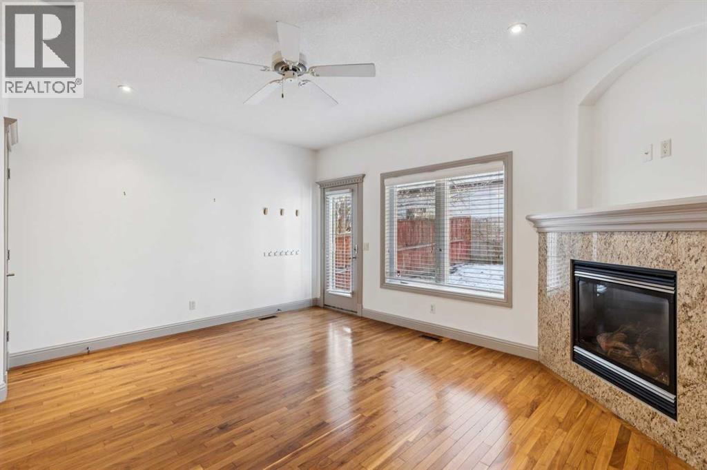 2617 27 Street Sw, Calgary, Alberta  T3E 2G4 - Photo 9 - A2279744