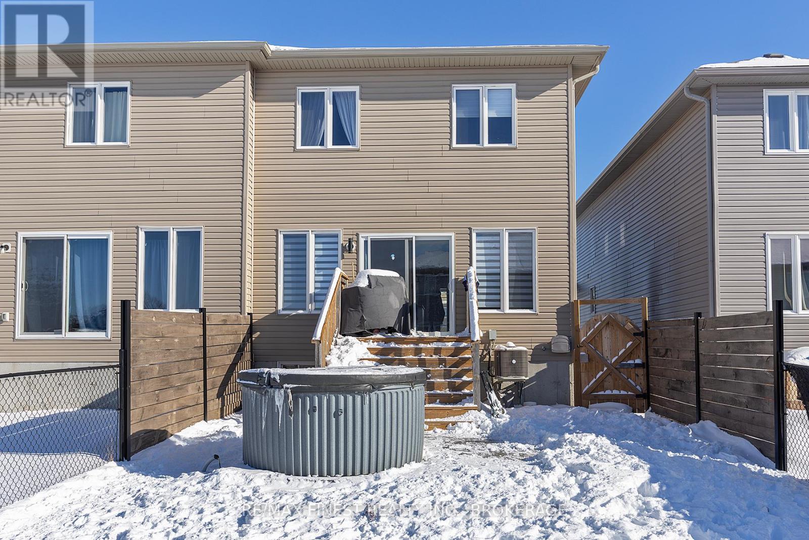 38 Tegan Court, Loyalist, Ontario  K0H 2H0 - Photo 12 - X12721908