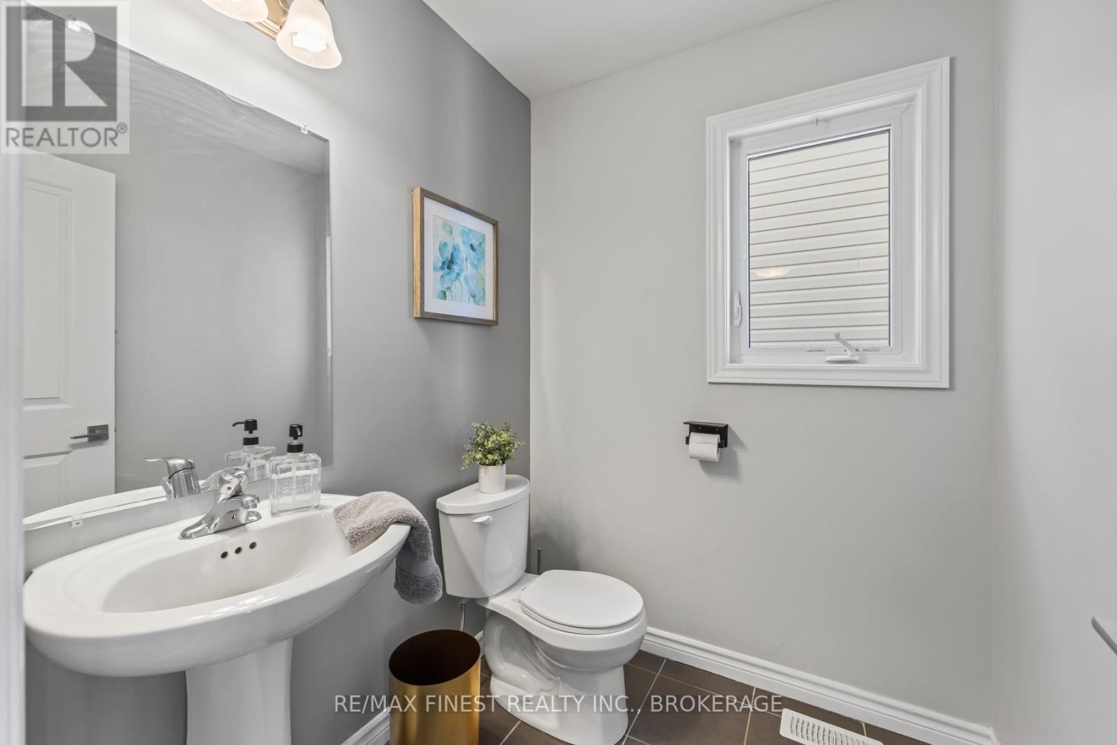 38 Tegan Court, Loyalist, Ontario  K0H 2H0 - Photo 25 - X12721908