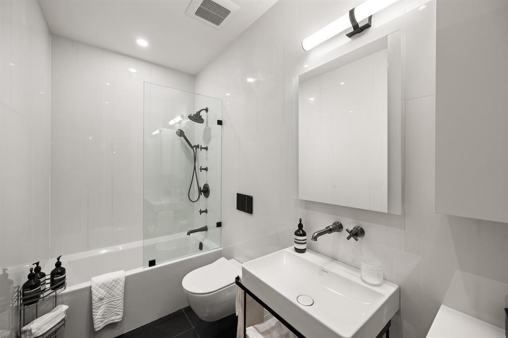 14555 Marine Drive, White Rock, British Columbia  V4B 1B5 - Photo 32 - R3081996