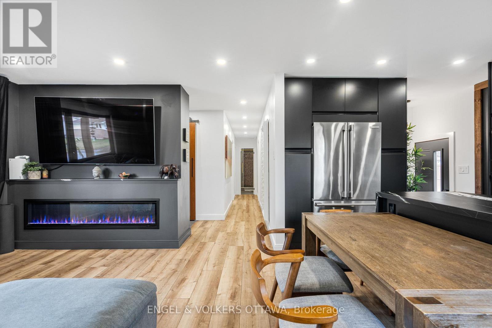 2 Davies Court, Ottawa, Ontario  K2L 1L6 - Photo 12 - X12721980