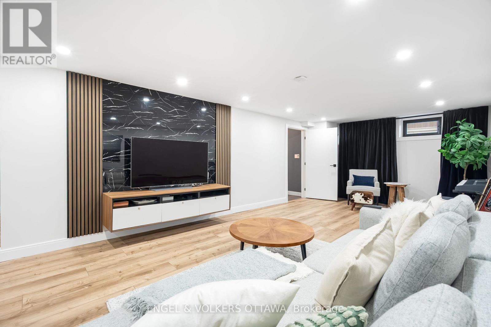 2 Davies Court, Ottawa, Ontario  K2L 1L6 - Photo 26 - X12721980