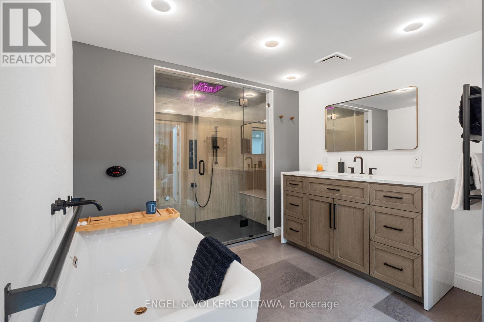 2 Davies Court, Ottawa, Ontario  K2L 1L6 - Photo 29 - X12721980