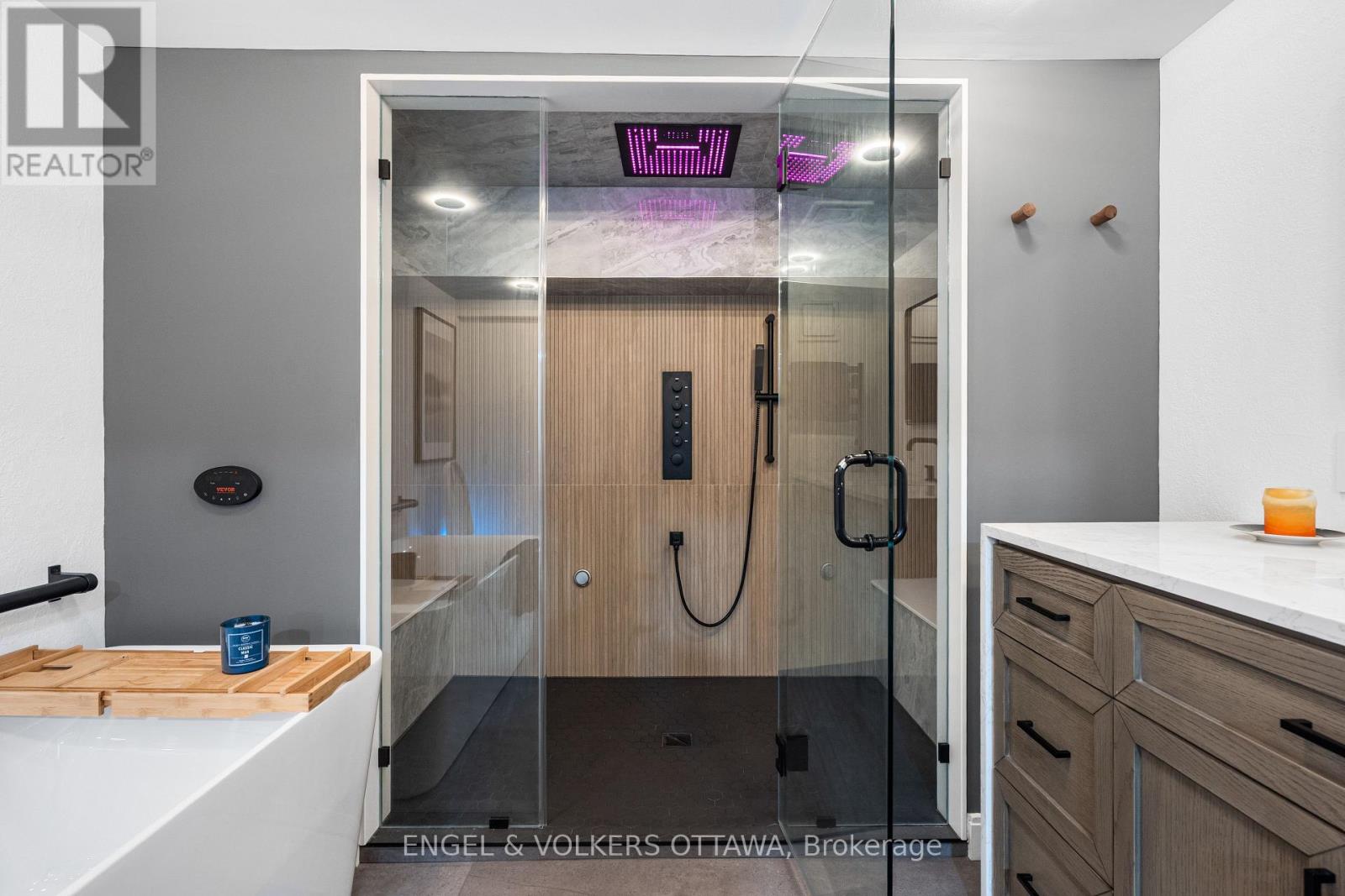 2 Davies Court, Ottawa, Ontario  K2L 1L6 - Photo 30 - X12721980