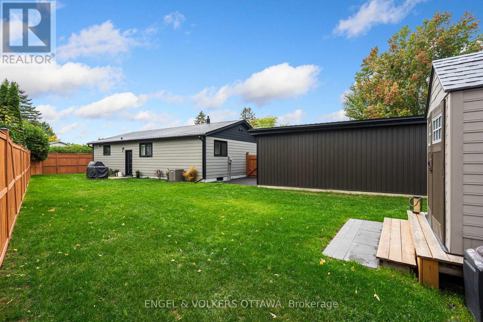 2 Davies Court, Ottawa, Ontario  K2L 1L6 - Photo 41 - X12721980