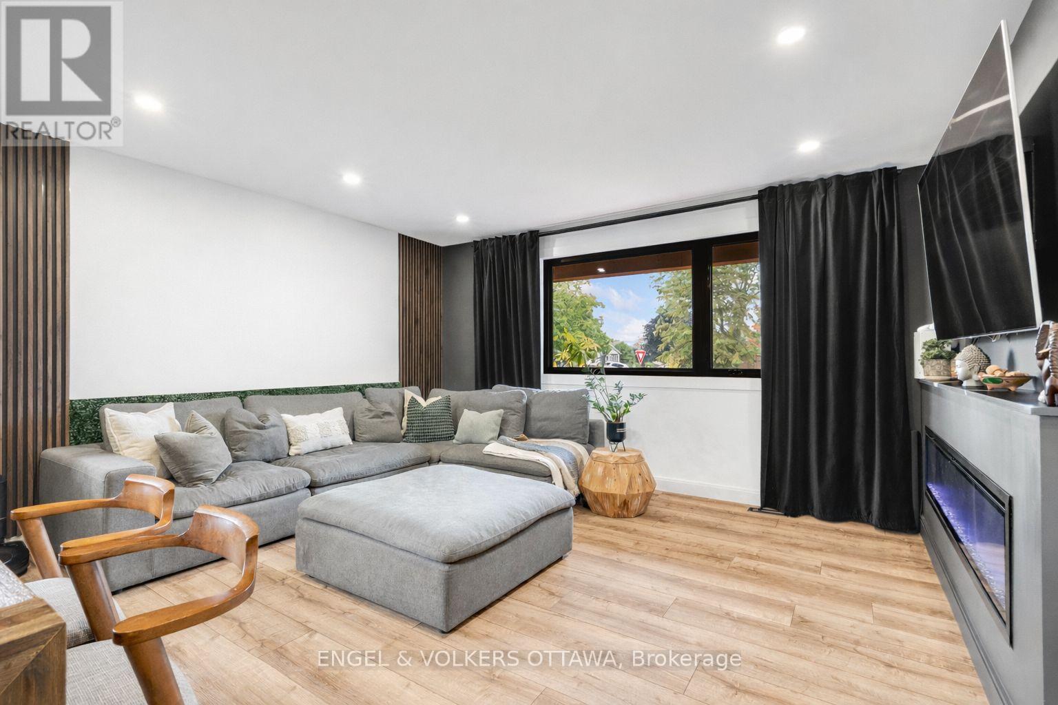 2 Davies Court, Ottawa, Ontario  K2L 1L6 - Photo 6 - X12721980