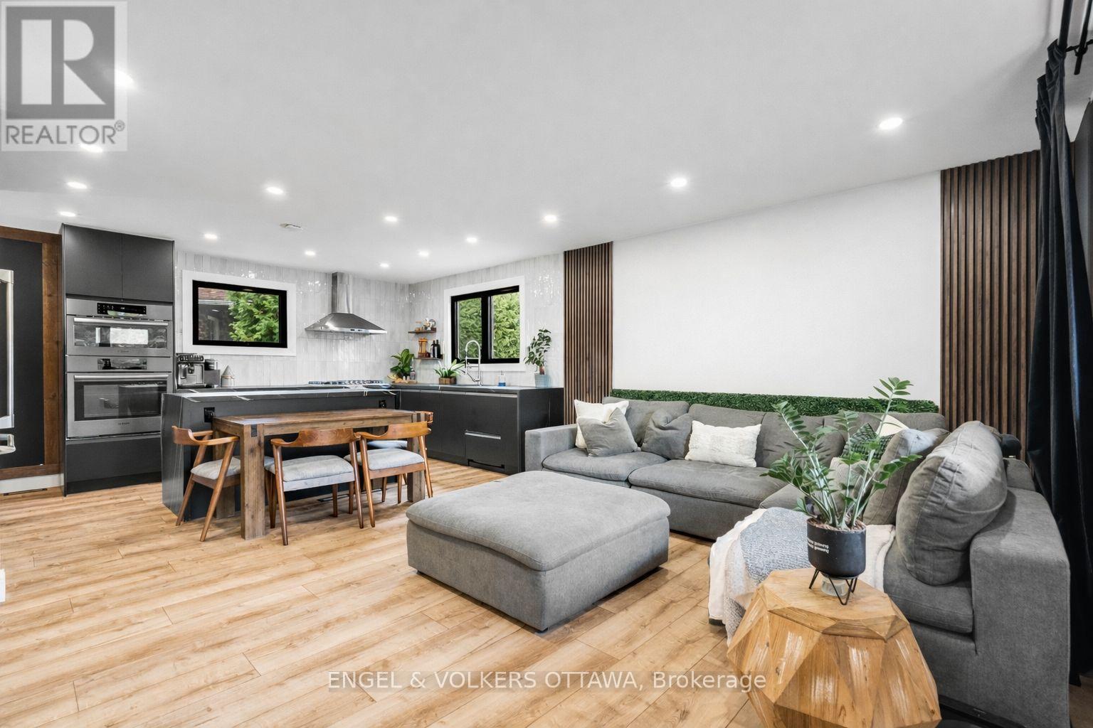 2 Davies Court, Ottawa, Ontario  K2L 1L6 - Photo 7 - X12721980