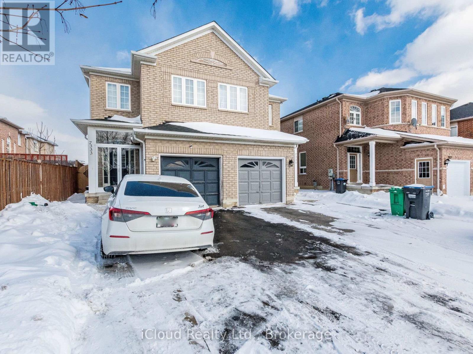 7333 Cork Tree Road, Mississauga, Ontario  L5N 8N9 - Photo 2 - W12647192