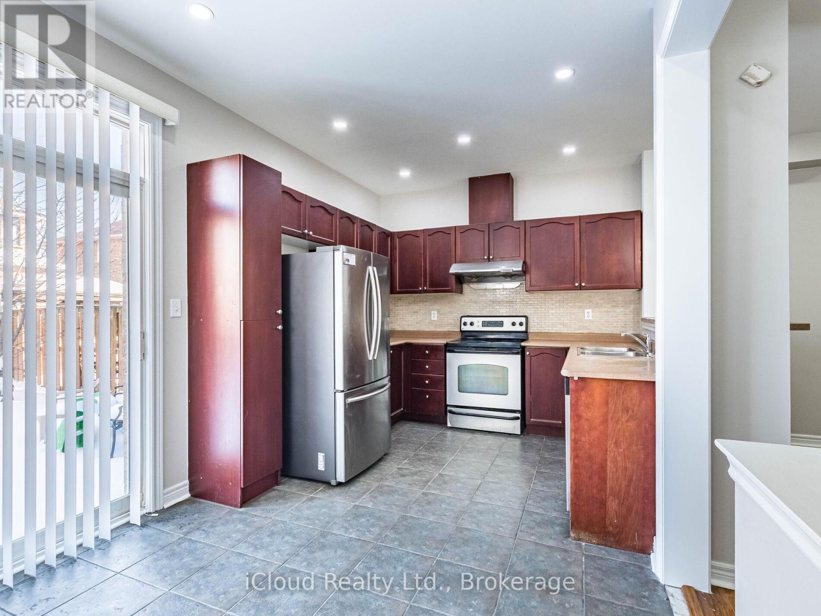 7333 Cork Tree Road, Mississauga, Ontario  L5N 8N9 - Photo 19 - W12647192