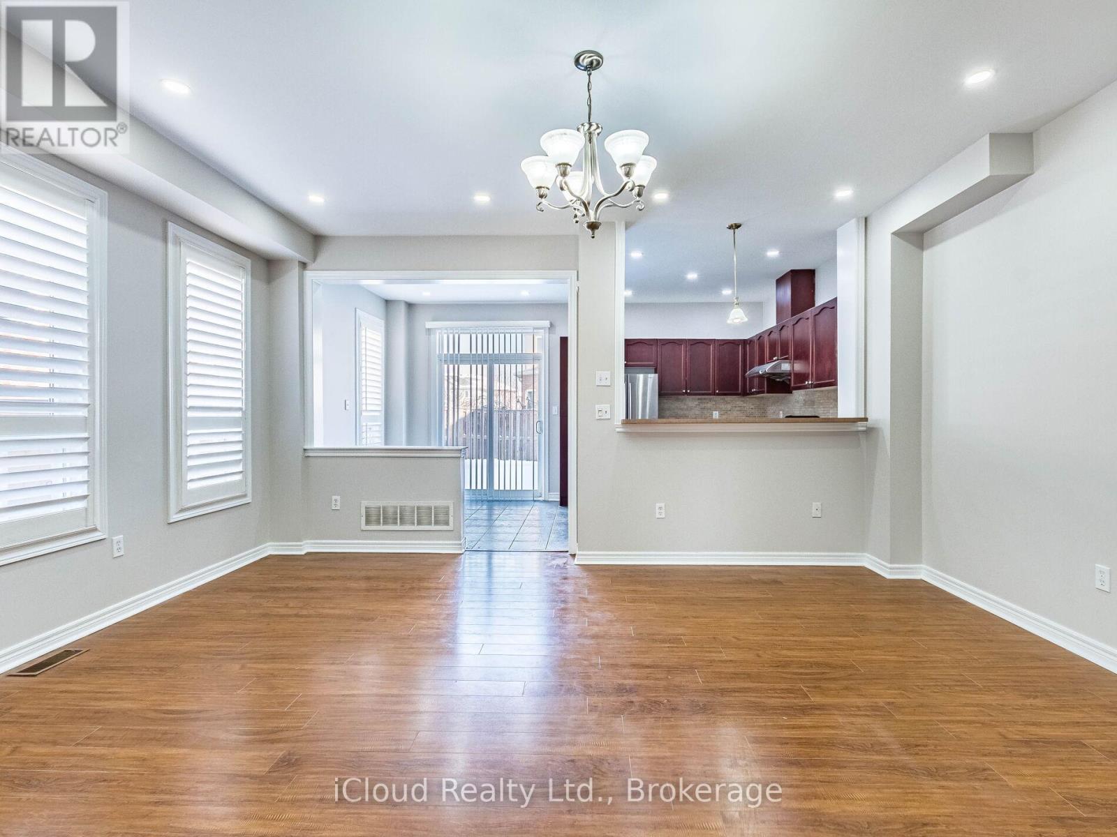 7333 Cork Tree Road, Mississauga, Ontario  L5N 8N9 - Photo 10 - W12647192