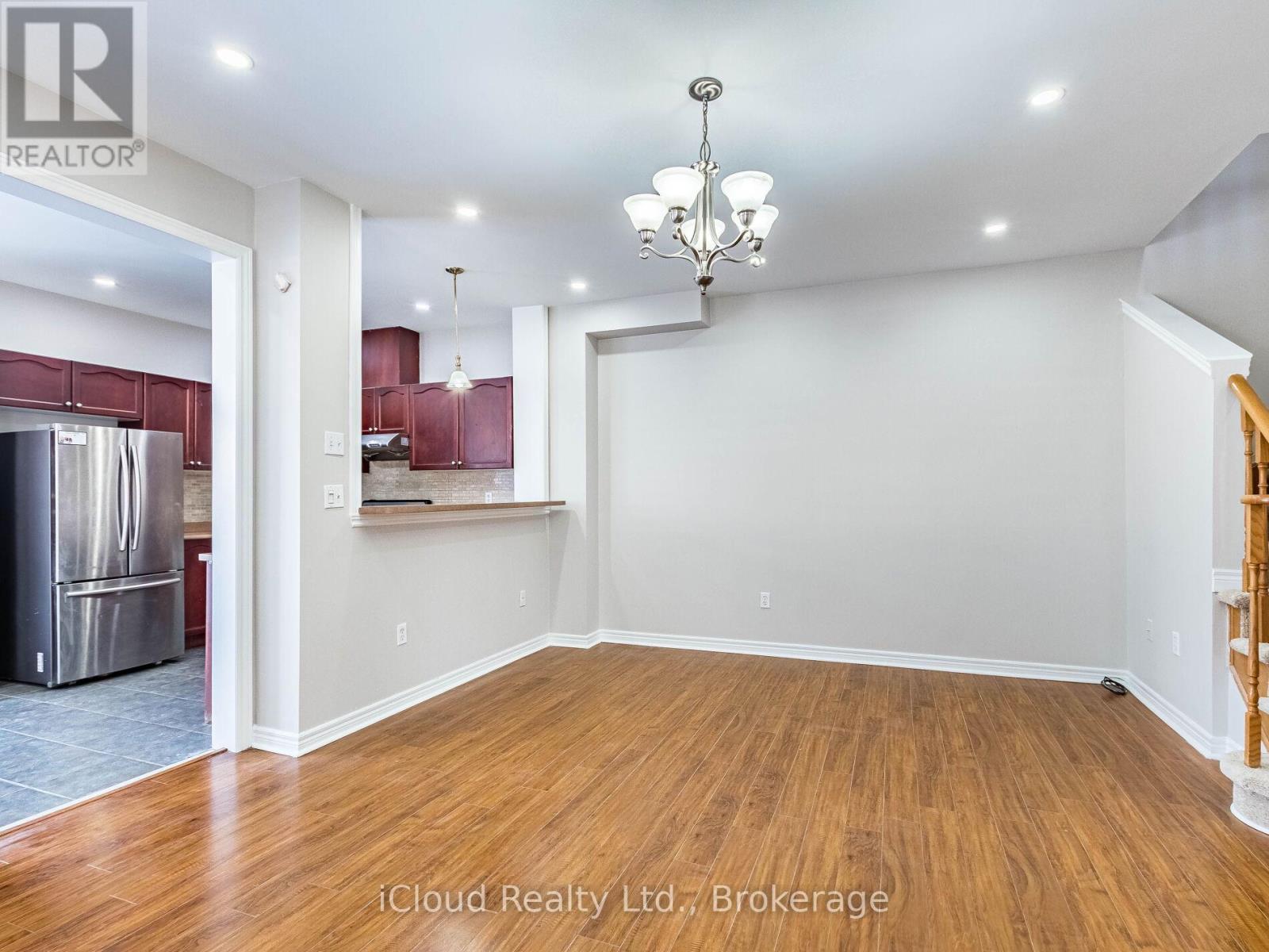 7333 Cork Tree Road, Mississauga, Ontario  L5N 8N9 - Photo 13 - W12647192