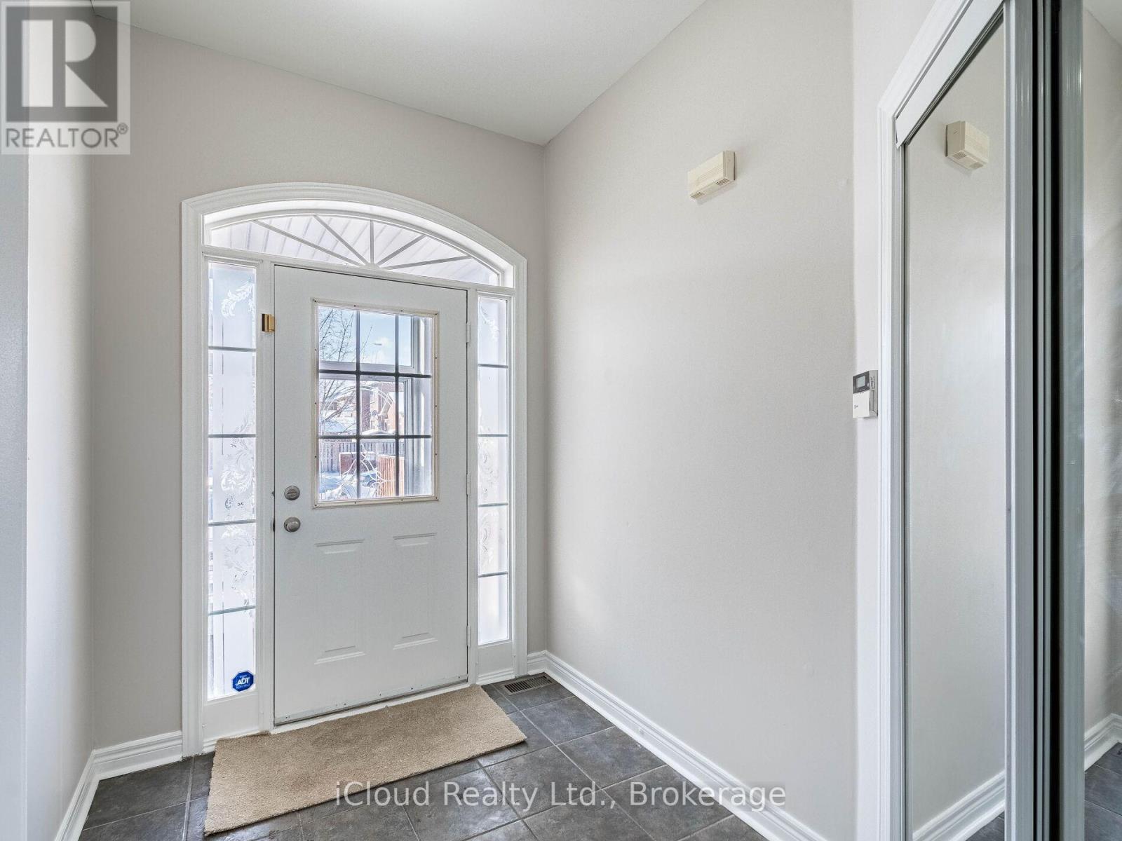 7333 Cork Tree Road, Mississauga, Ontario  L5N 8N9 - Photo 6 - W12647192