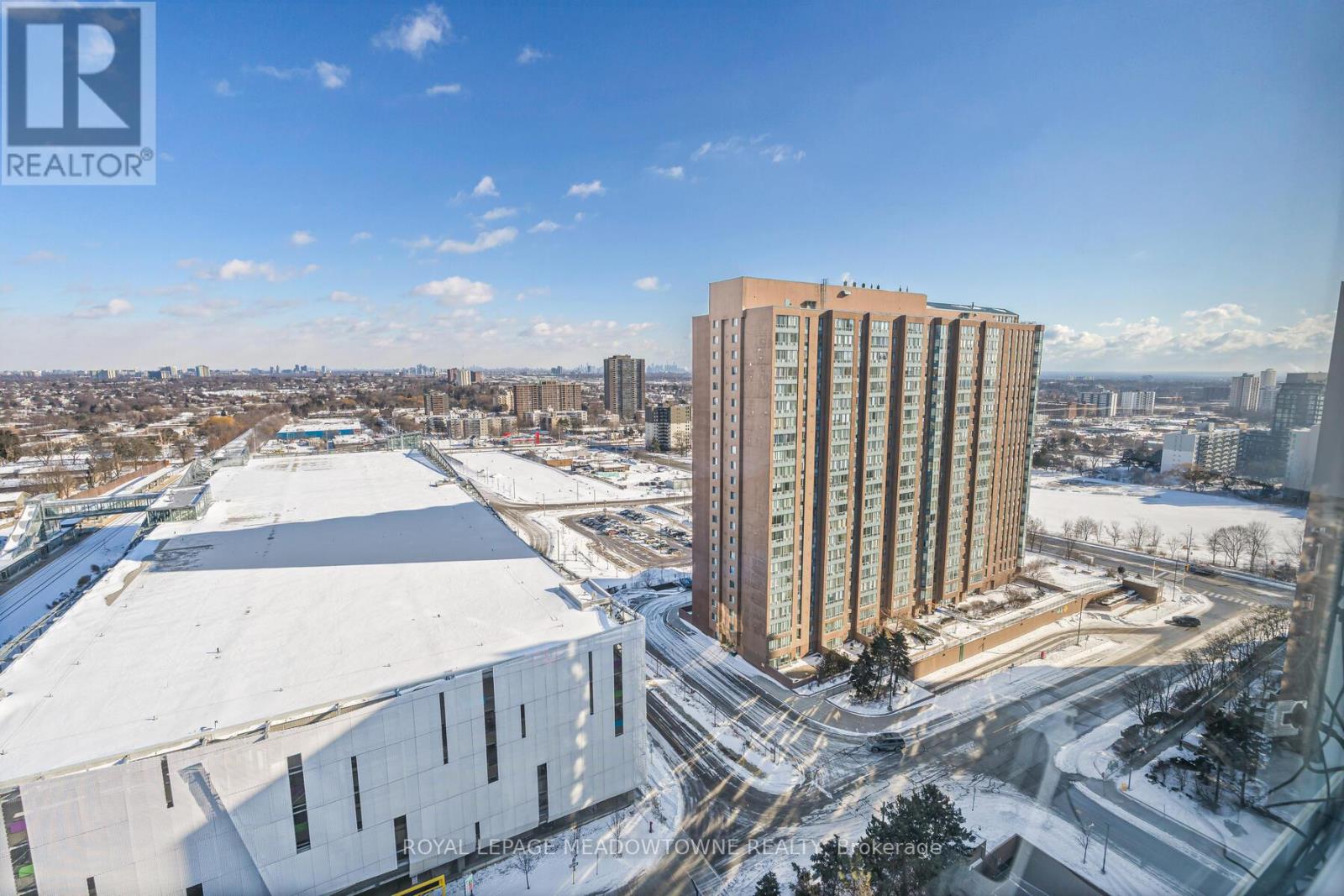 2015 - 135 Hillcrest Avenue, Mississauga, Ontario  L5B 4B1 - Photo 29 - W12719744