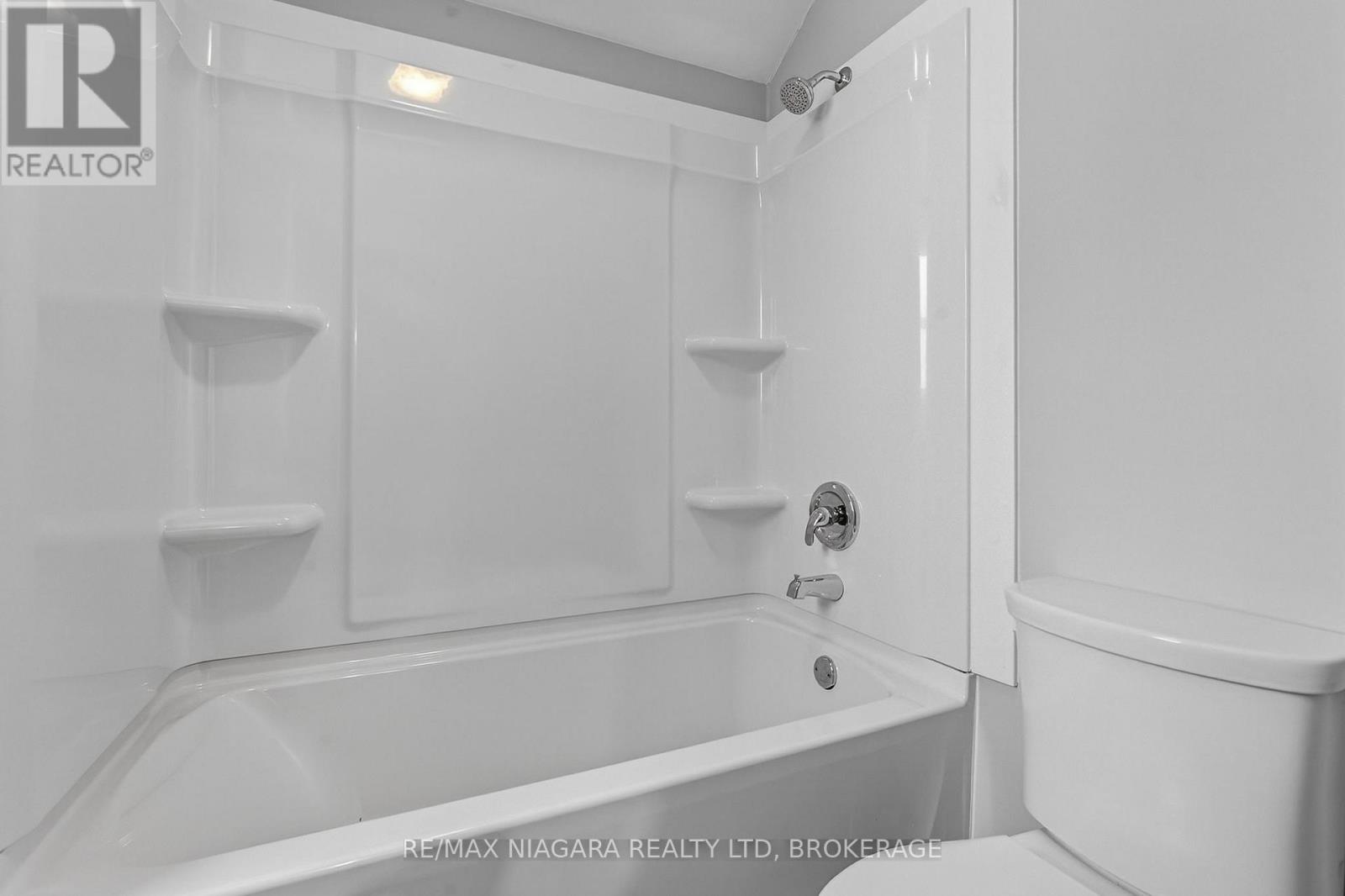 40 Longtent Avenue, Fort Erie, Ontario  L2A 1E3 - Photo 16 - X12721876