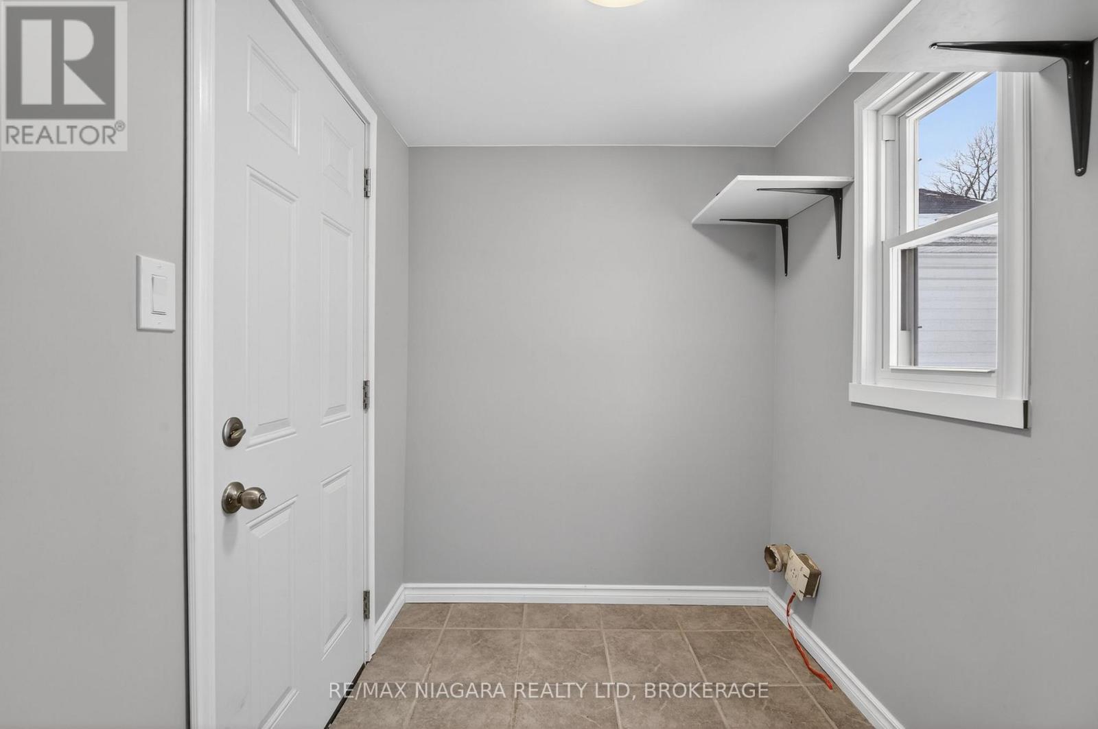 40 Longtent Avenue, Fort Erie, Ontario  L2A 1E3 - Photo 18 - X12721876