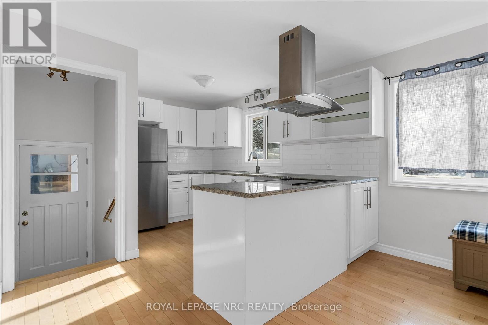 162 Ryerson Street, Thorold, Ontario  L2V 3Y3 - Photo 11 - X12721978