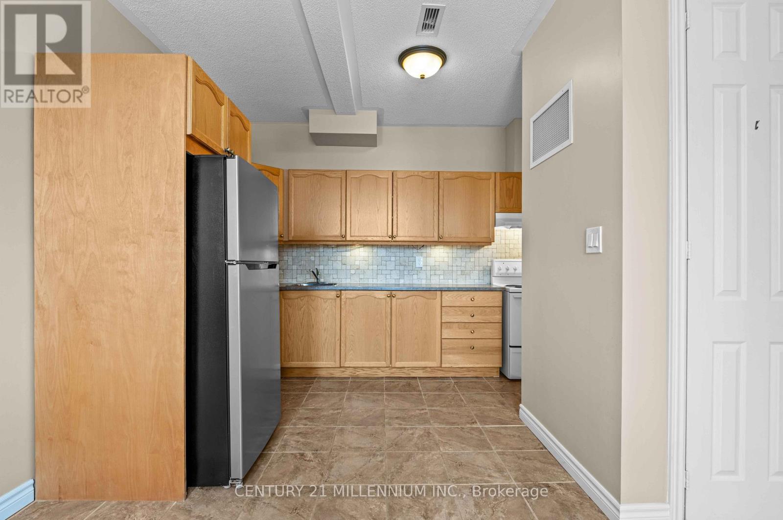 207 - 111 Main Street N, East Luther Grand Valley, Ontario  L9W 6E3 - Photo 13 - X12701114