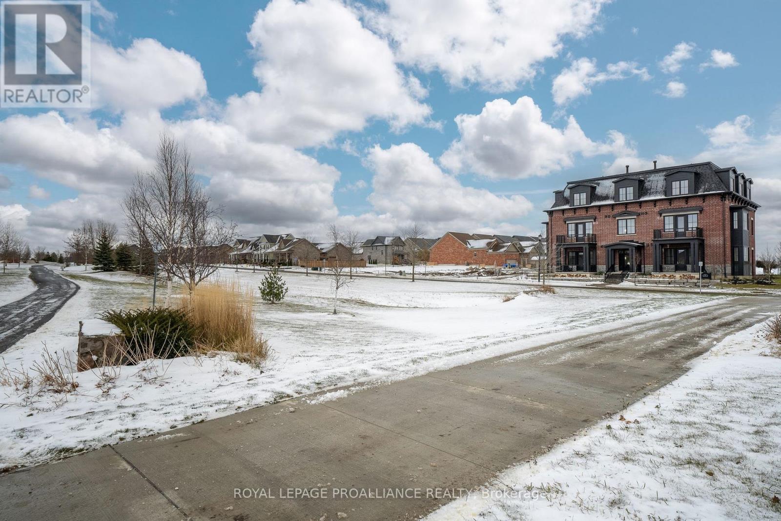 201 - 941 Charles Wilson Parkway, Cobourg, Ontario  K9A 0L2 - Photo 20 - X12378400