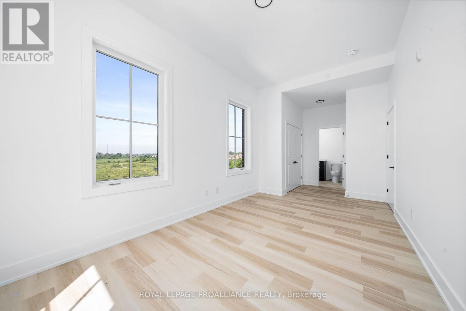 201 - 941 Charles Wilson Parkway, Cobourg, Ontario  K9A 0L2 - Photo 14 - X12517944