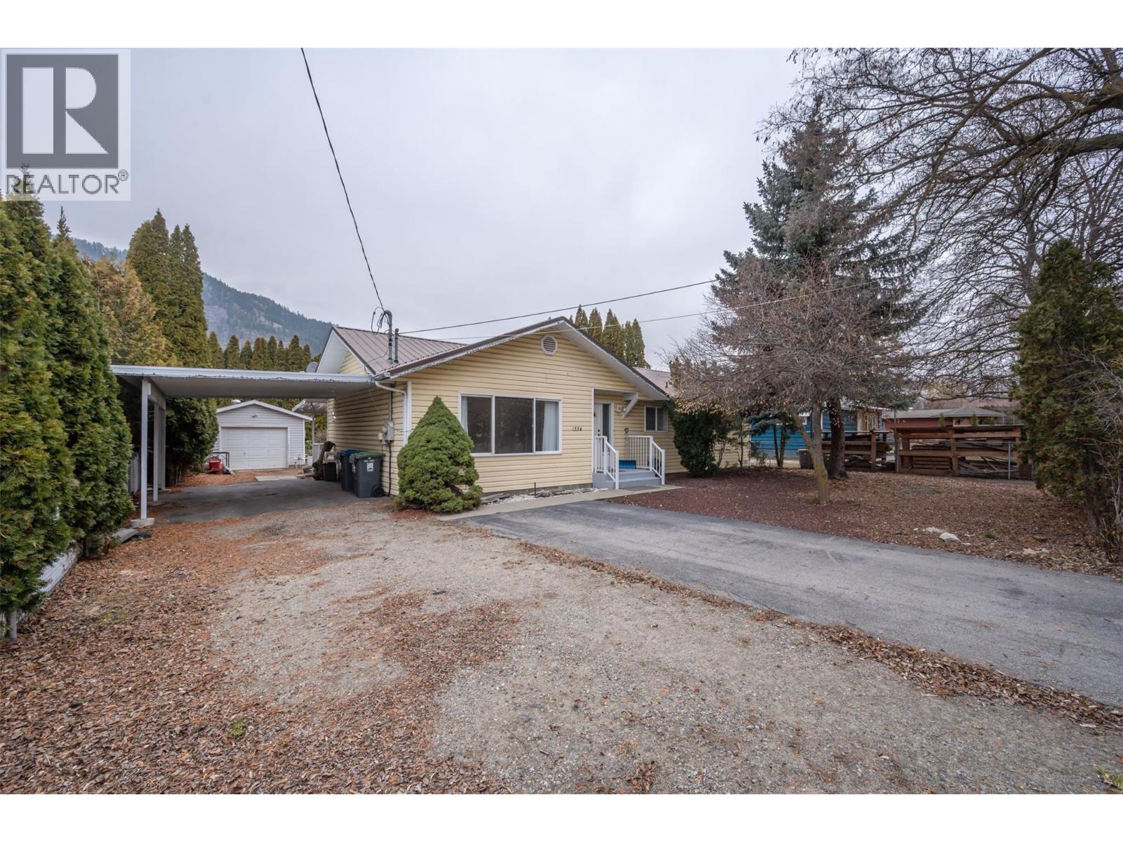 1334 Main Street, Okanagan Falls, British Columbia  V0H 1R4 - Photo 10 - 10373398