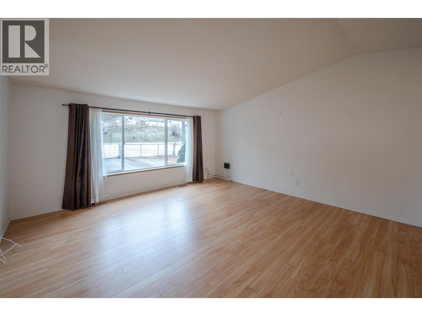 1334 Main Street, Okanagan Falls, British Columbia  V0H 1R4 - Photo 2 - 10373398