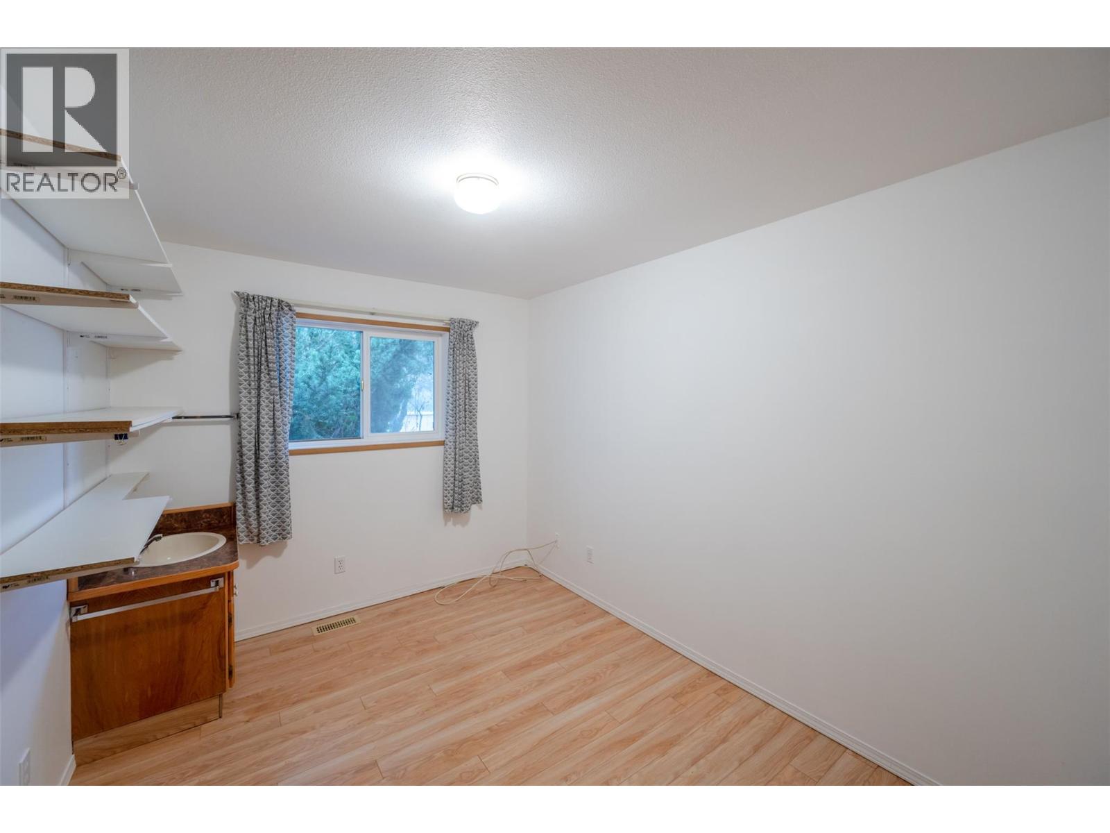 1334 Main Street, Okanagan Falls, British Columbia  V0H 1R4 - Photo 20 - 10373398