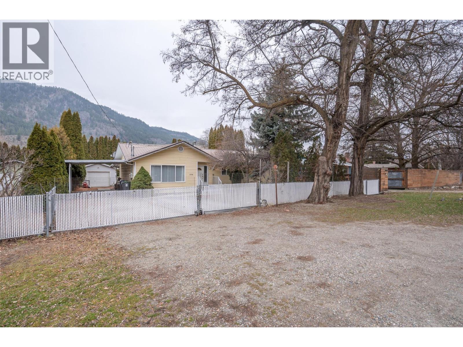 1334 Main Street, Okanagan Falls, British Columbia  V0H 1R4 - Photo 37 - 10373398