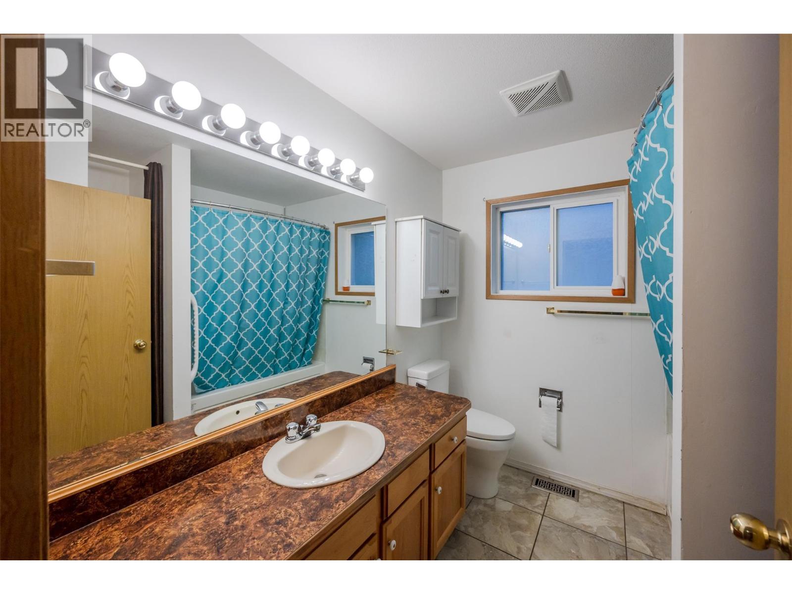 1334 Main Street, Okanagan Falls, British Columbia  V0H 1R4 - Photo 8 - 10373398