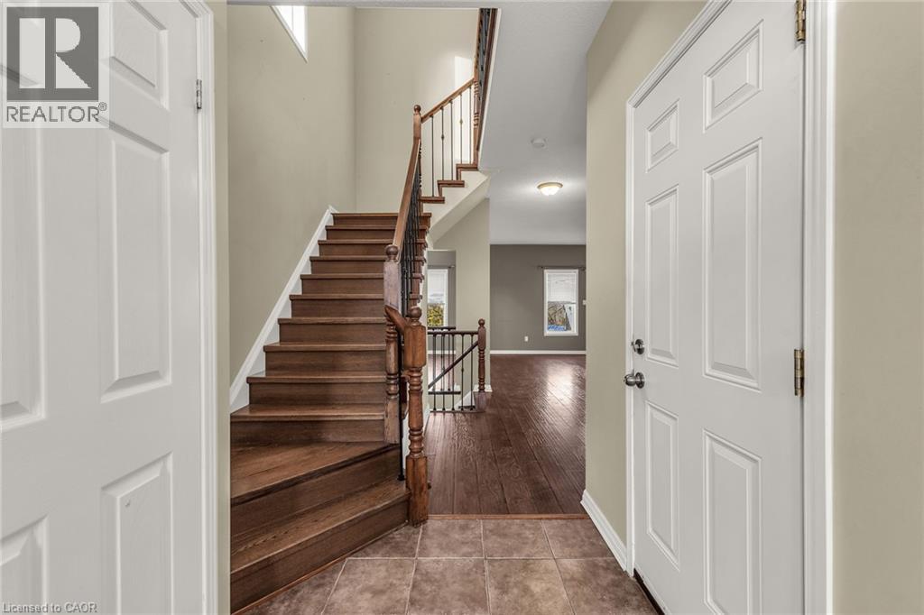 150 Benziger Lane, Stoney Creek, Ontario  L8E 6G6 - Photo 6 - 40800316