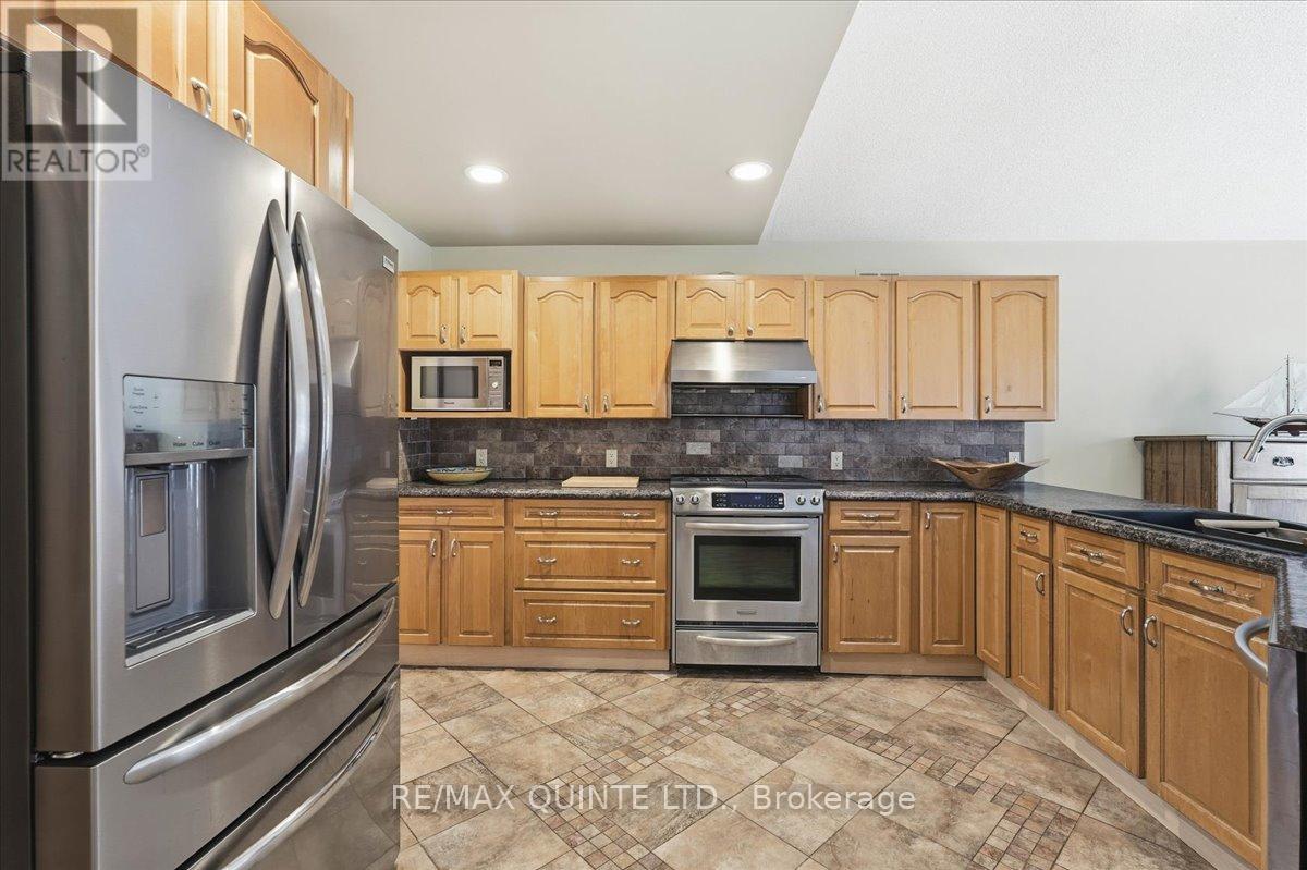 89 Westwind Crescent, Prince Edward County, Ontario  K0K 3L0 - Photo 11 - X12721862