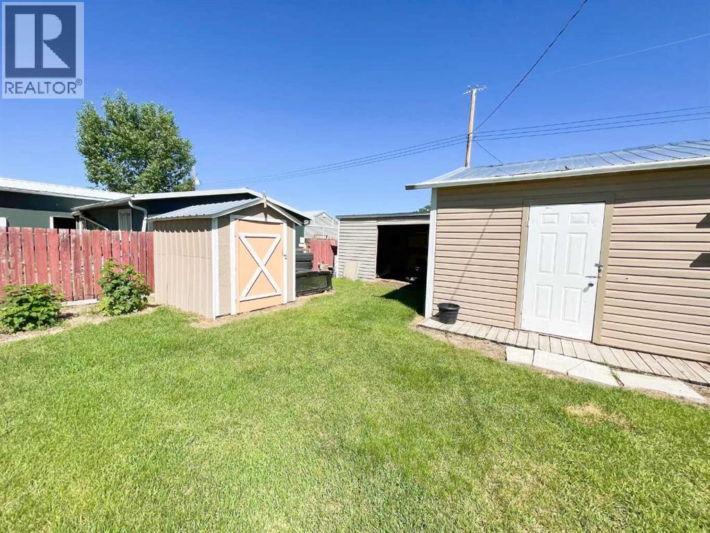 331 Armstrong Street, Carmangay, Alberta  T0L 0N0 - Photo 23 - A2268129