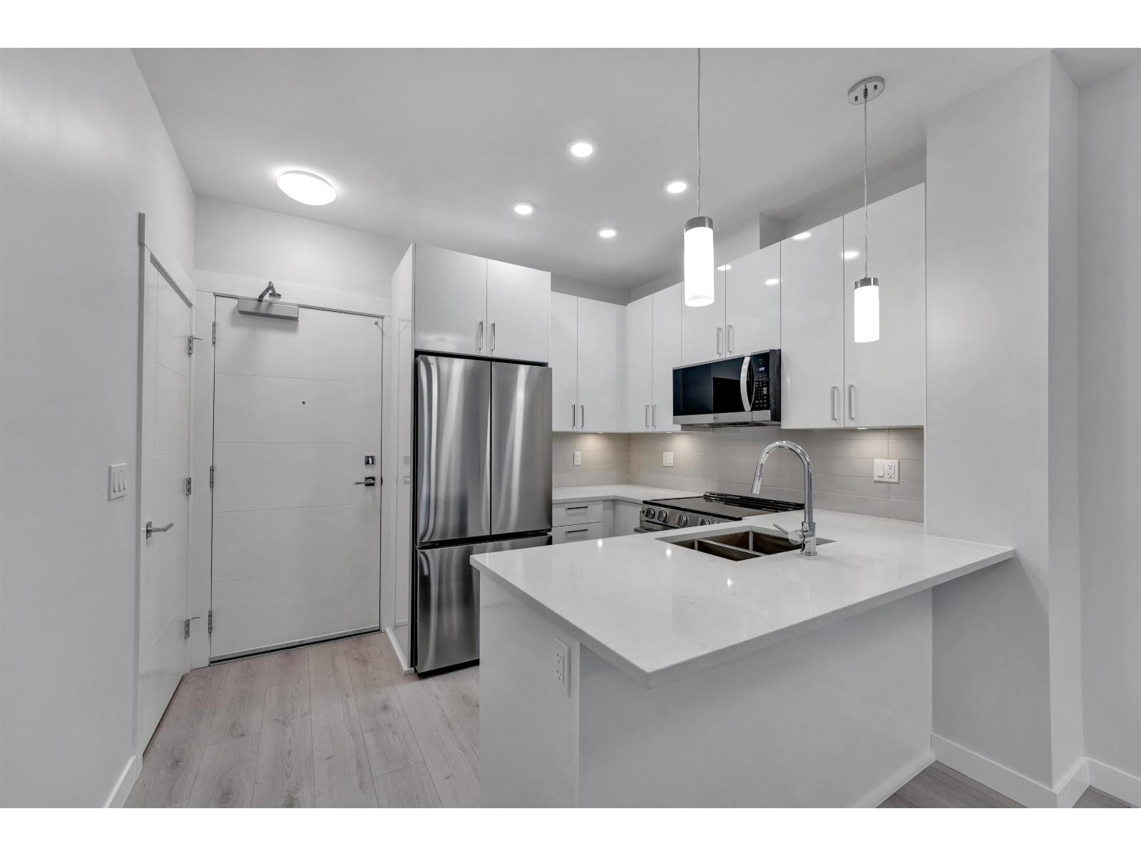 100 33886 Pine Street, Abbotsford, British Columbia  V2S 0N9 - Photo 6 - R3077433