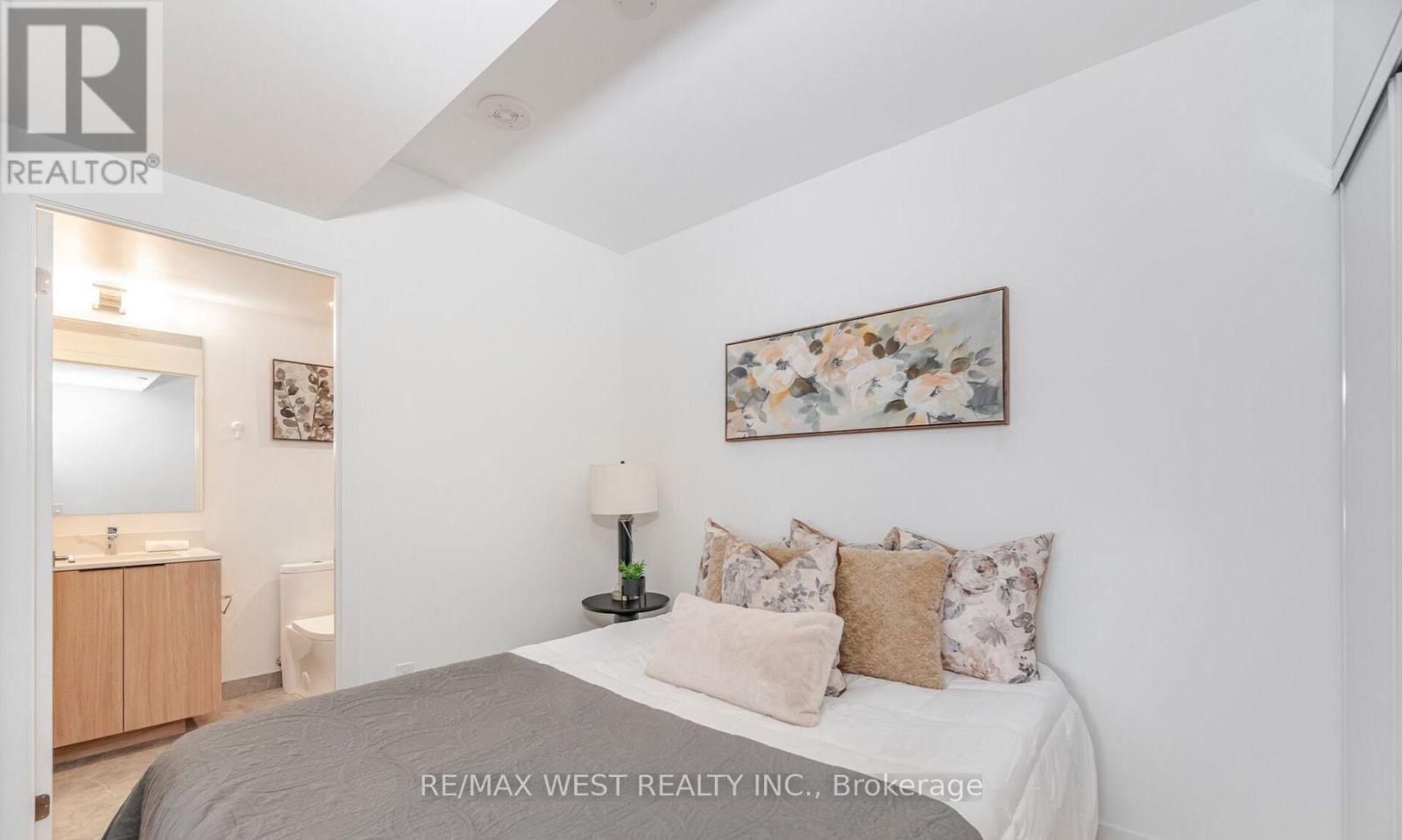 909 - 82 Dalhousie Street, Toronto, Ontario  M5B 0C5 - Photo 13 - C12721848