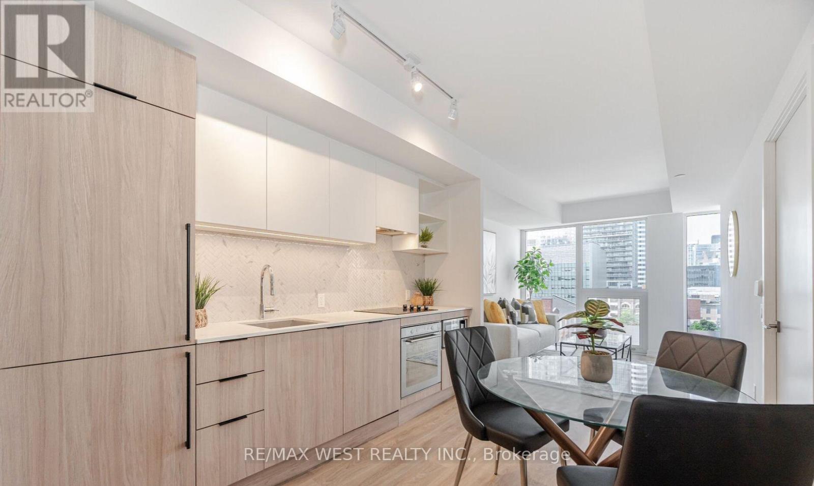 909 - 82 Dalhousie Street, Toronto, Ontario  M5B 0C5 - Photo 4 - C12721848