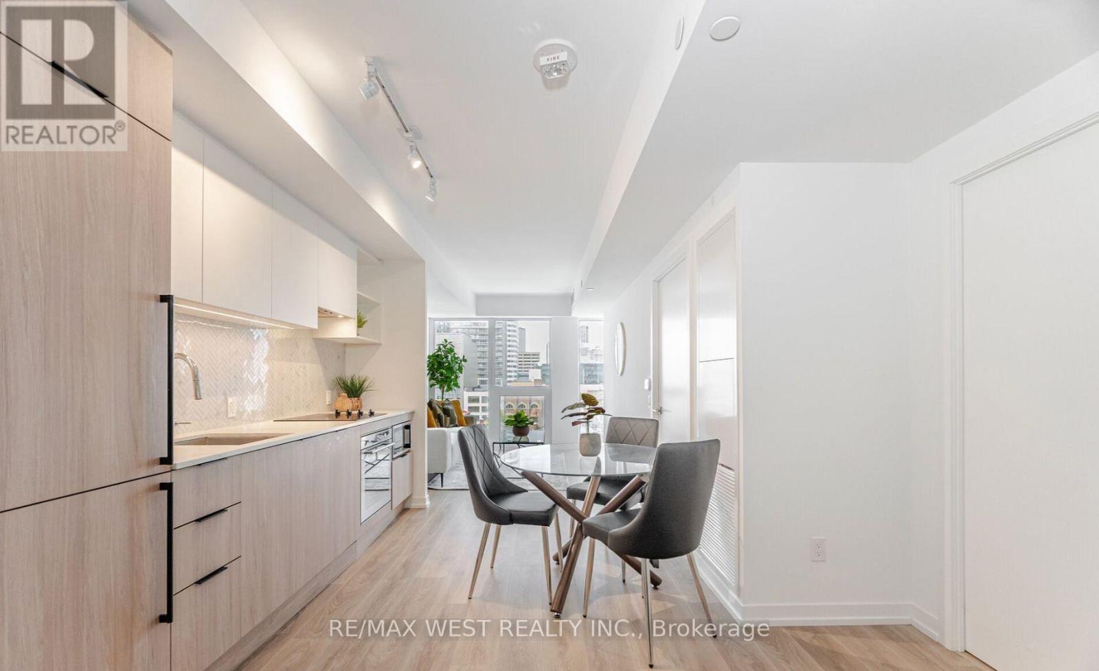 909 - 82 Dalhousie Street, Toronto, Ontario  M5B 0C5 - Photo 5 - C12721848