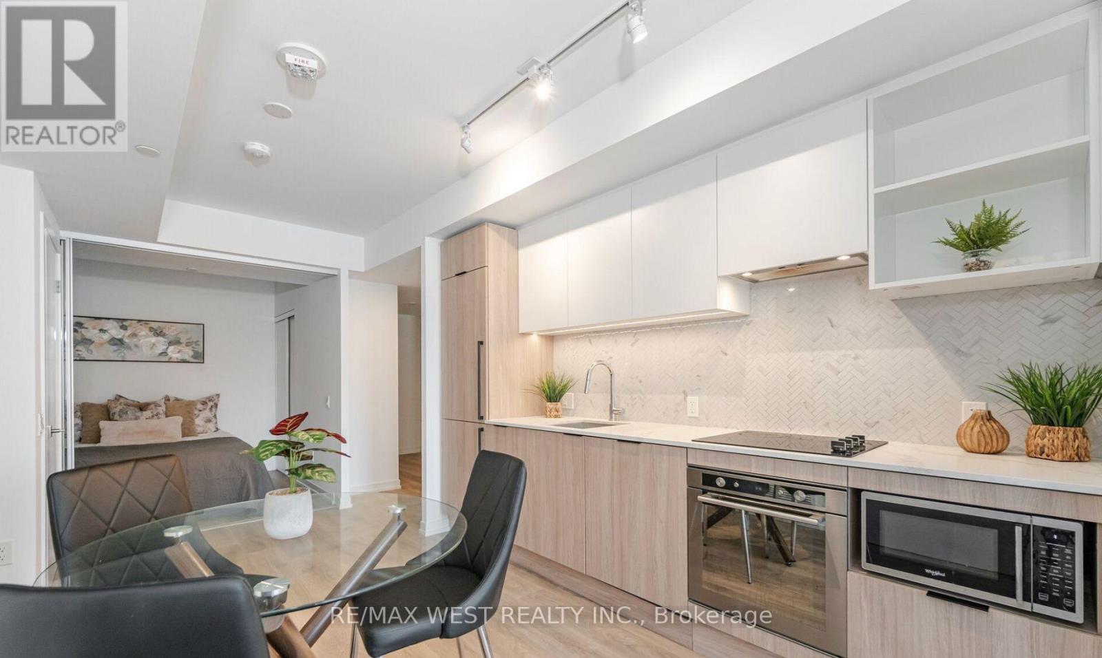 909 - 82 Dalhousie Street, Toronto, Ontario  M5B 0C5 - Photo 6 - C12721848