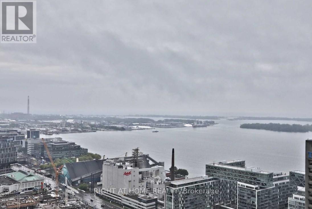 Ph 4004 - 16 Yonge Street, Toronto, Ontario  M5E 2A1 - Photo 15 - C12721906