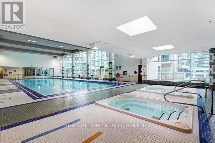 Ph 4004 - 16 Yonge Street, Toronto, Ontario  M5E 2A1 - Photo 22 - C12721906