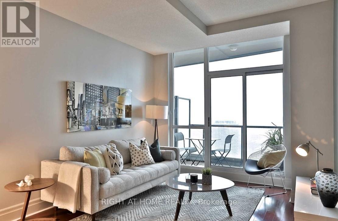 Ph 4004 - 16 Yonge Street, Toronto, Ontario  M5E 2A1 - Photo 4 - C12721906