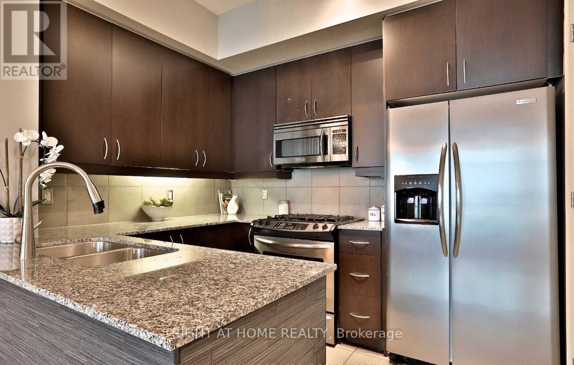 Ph 4004 - 16 Yonge Street, Toronto, Ontario  M5E 2A1 - Photo 9 - C12721906