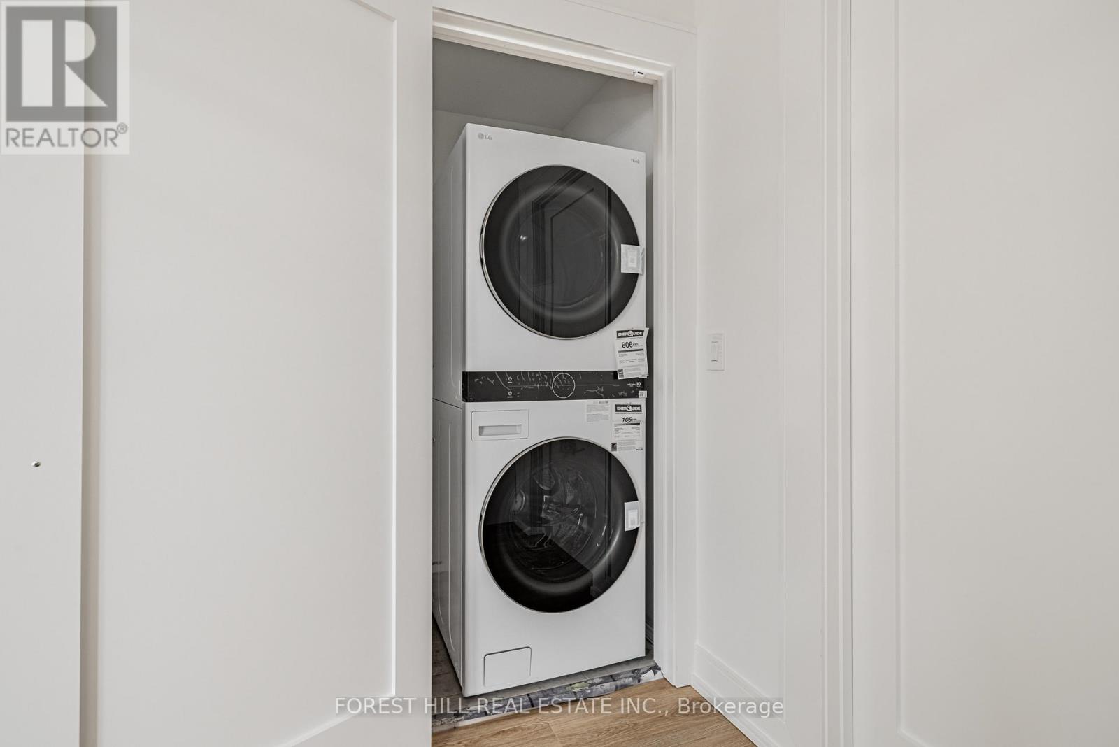 Unit 3 - 171 Cedric Avenue, Toronto, Ontario  M6C 3X7 - Photo 9 - C12722016