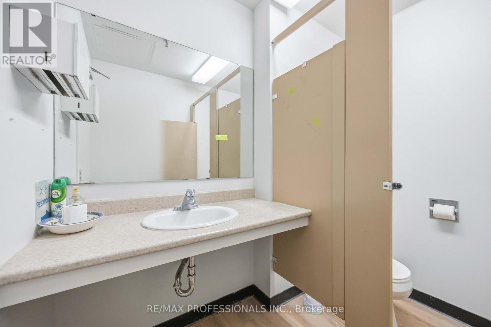 190 Main Street, Toronto, Ontario  M4E 2W1 - Photo 13 - E12722030